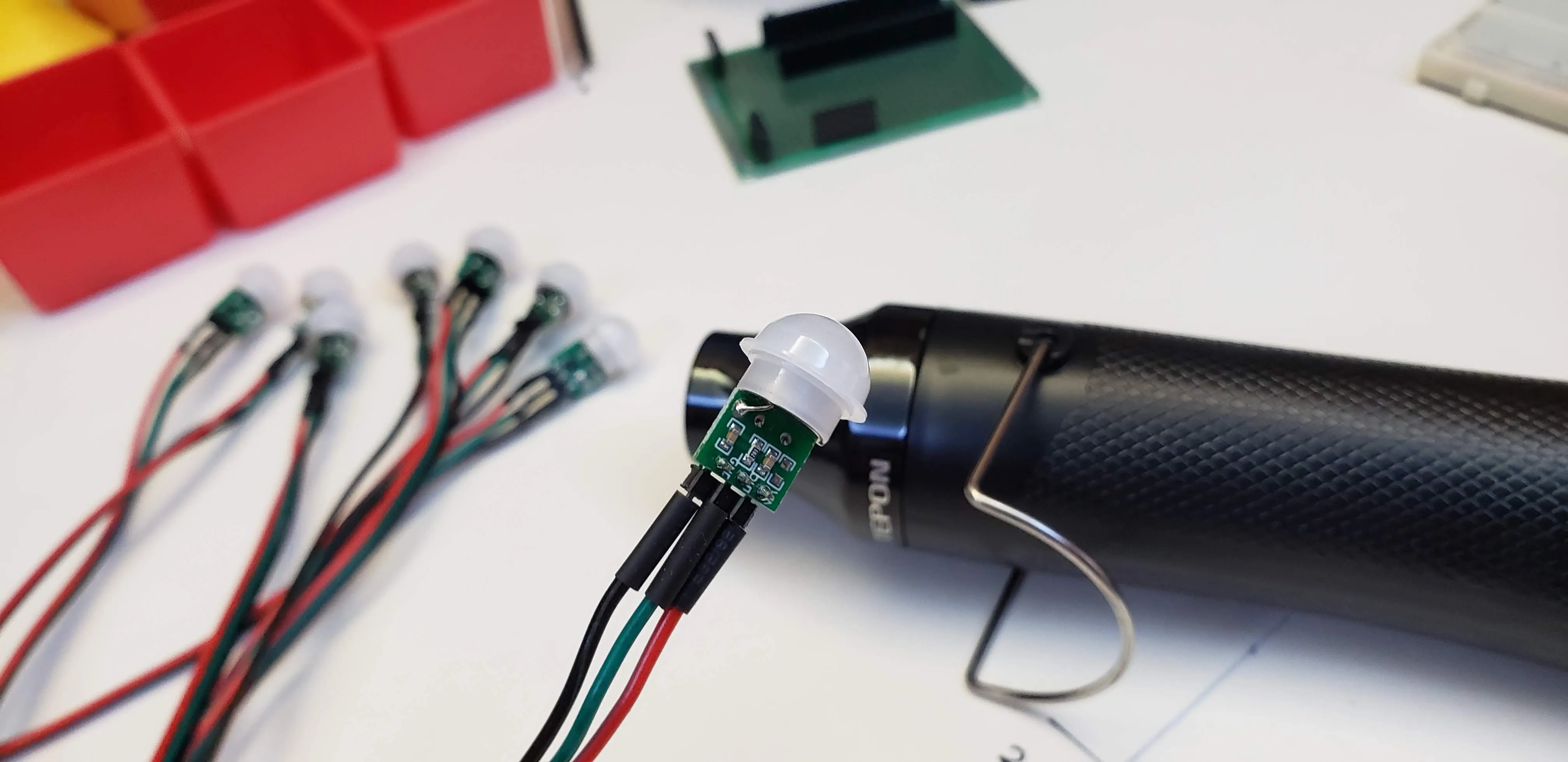Motion sensor assembly